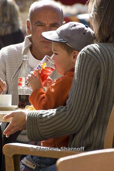 couple and boy graphic